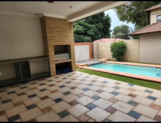 4 BEDROOM PROPERTY TO RENT IN MUCKLENEUK